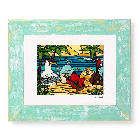 BIRD PARTY ON THE BEACH